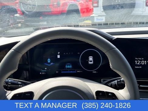 Used 2024 Hyundai Elantra SEL w/ Convenience Package image 22