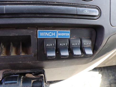 Used 2009 Ford F550 4x4 Crew Cab Super Duty image 17
