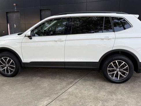 Used 2019 Volkswagen Tiguan SE w/ Panoramic Sunroof Package AWD/4WD image 1