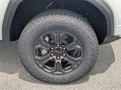 New 2025 GMC Canyon Elevation w/ Convenience Package image 13