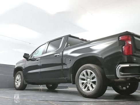 Used 2021 Chevrolet Silverado 1500 LTZ w/ LTZ Premium Package AWD/4WD image 55