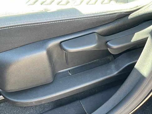 Used 2024 Chevrolet Equinox LS w/ Midnight Edition FWD image 11