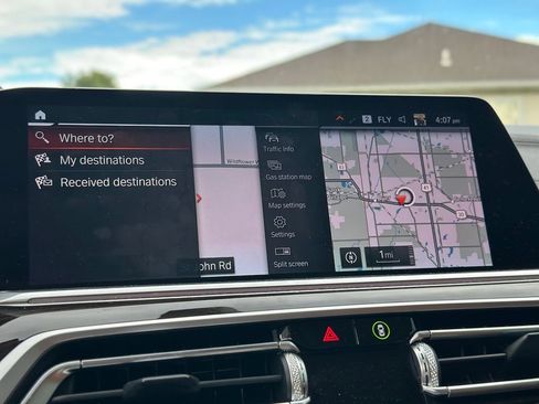 Used 2021 BMW X7 xDrive40i w/ Premium Package AWD/4WD image 41