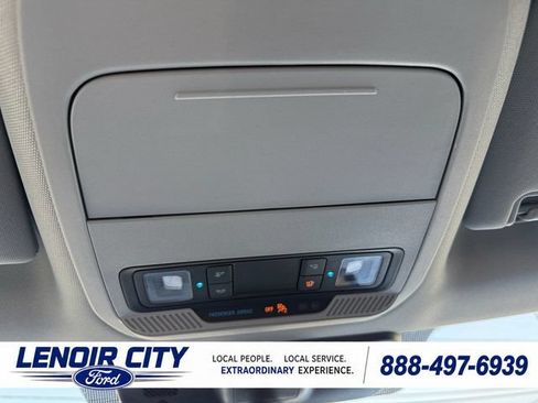 Used 2025 Ford F150 Lightning Flash AWD/4WD image 11