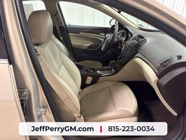 Used 2012 Buick Regal Leather FWD image 20
