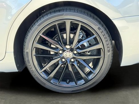 Used 2023 Toyota Camry XSE image 17