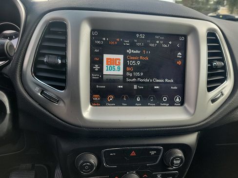 Used 2021 Jeep Compass Latitude w/ Sun and Sound Group AWD/4WD image 20