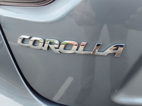 Used 2023 Toyota Corolla LE w/ LE Convenience Package FWD image 8