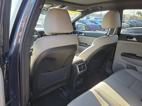 Used 2020 Kia Sportage S w/ S FWD Sunroof Package image 15