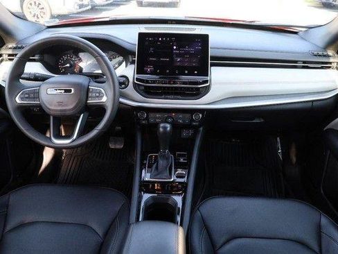 Used 2025 Jeep Compass Limited AWD/4WD image 21