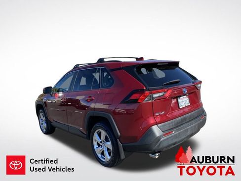 Certified 2021 Toyota RAV4 XLE Premium AWD/4WD image 6