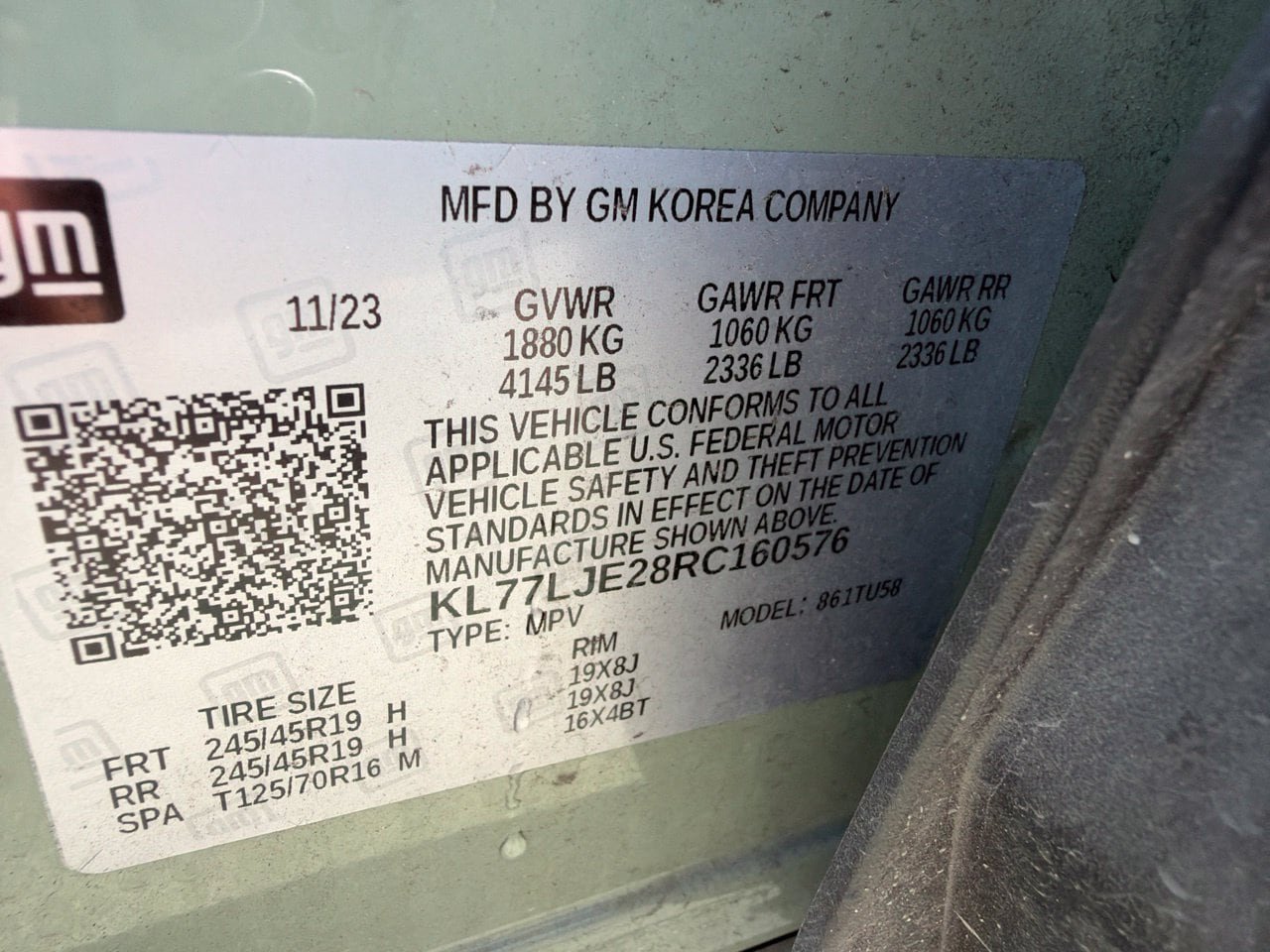 Used 2024 Chevrolet Trax RS w/ Sunroof Package FWD image 4