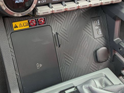 Used 2025 Toyota Tacoma TRD Pro AWD/4WD image 22