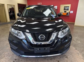 Used 2020 Nissan Rogue S video 2
