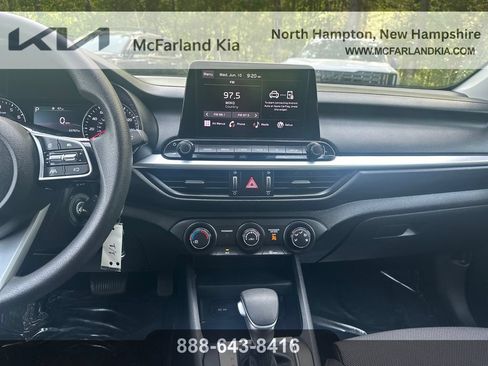 Used 2024 Kia Forte LXS w/ LXS Technology Package FWD image 22