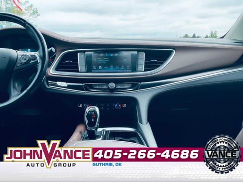 Used 2018 Buick Enclave Avenir w/ Avenir Technology Package image 23