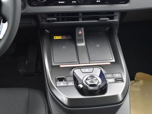 New 2026 Subaru Solterra Premium image 20