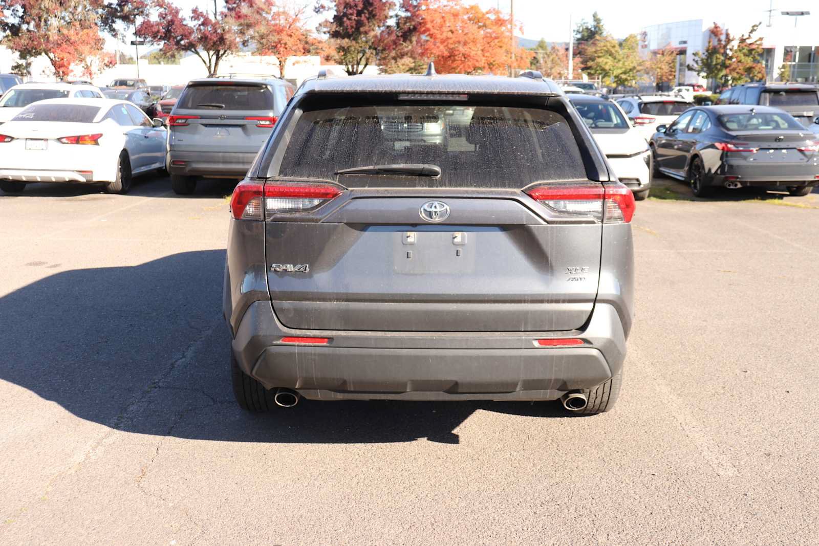 Used 2019 Toyota RAV4 XLE AWD/4WD image 6