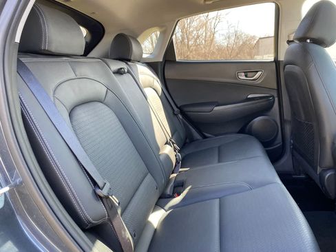 Used 2020 Hyundai Kona Limited image 19