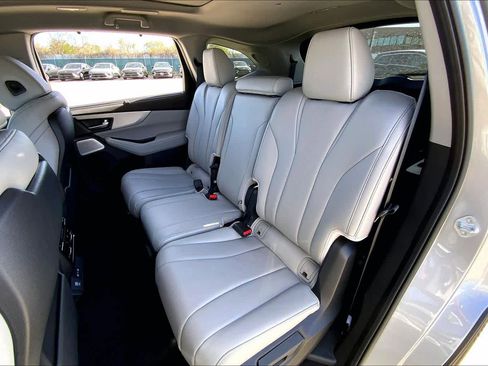 Used 2026 Acura MDX FWD w/ Technology Package image 19
