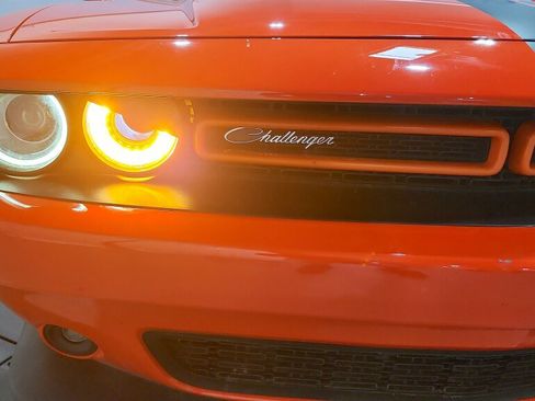 Used 2022 Dodge Challenger R/T Scat Pack w/ Shaker Package RWD image 39