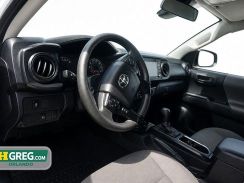 Used 2021 Toyota Tacoma SR RWD image 13