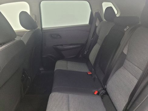 Used 2022 Nissan Rogue S FWD image 18