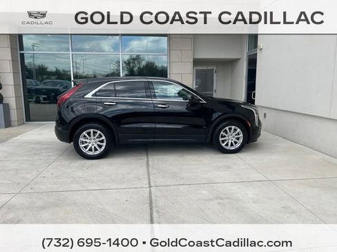 Certified 2023 Cadillac XT4 Luxury FWD image 6