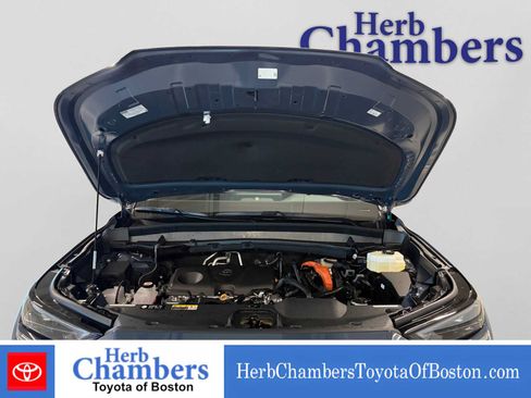Used 2026 Toyota Grand Highlander AWD Hybrid image 7