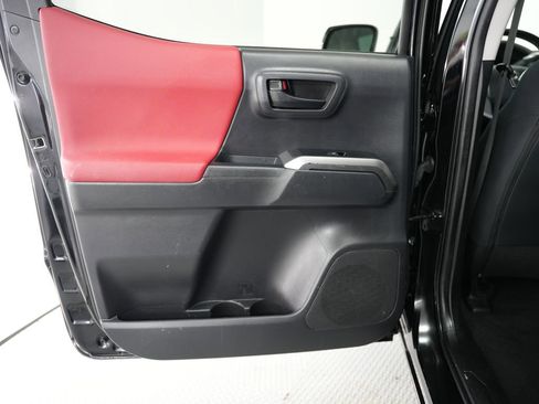 Used 2022 Toyota Tacoma SR5 w/ Technology Package RWD image 30