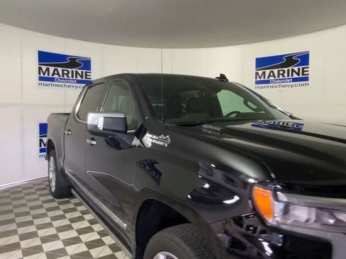 Used 2025 Chevrolet Silverado 1500 High Country AWD/4WD image 4