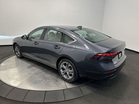 Used 2023 Honda Accord EX image 5