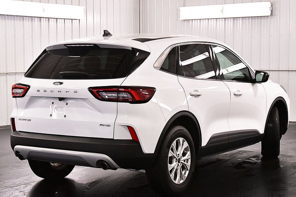 Used 2024 Ford Escape Active AWD/4WD image 7