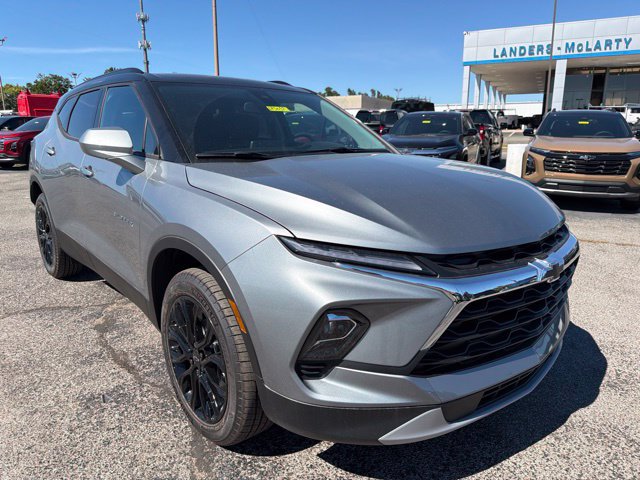 New 2026 Chevrolet Blazer LT w/ LPO, Black Sport Package FWD image 1