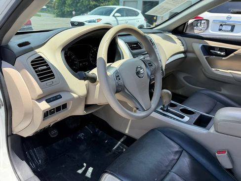 Used 2015 Nissan Altima 2.5 S w/ Power Driver Seat Package FWD image 17