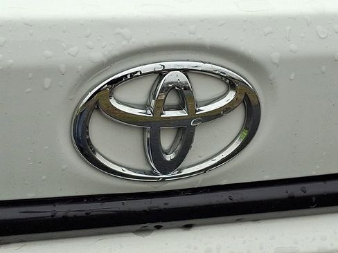 Used 2024 Toyota Corolla LE image 22