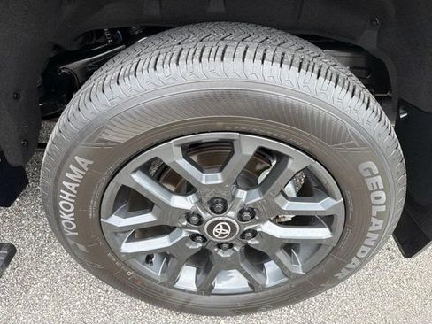 Certified 2026 Toyota Sequoia Platinum AWD/4WD image 34