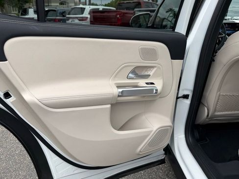 Used 2026 Mercedes-Benz GLB 250 image 24