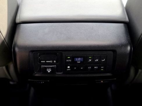 Used 2015 Toyota Sequoia Platinum AWD/4WD image 26