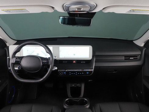 Used 2024 Hyundai Ioniq 5 AWD Limited image 3
