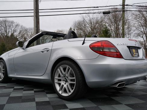 Used 2009 Mercedes-Benz SLK 300 2dr Roadster 3.0L w/ Premium I Pkg image 10