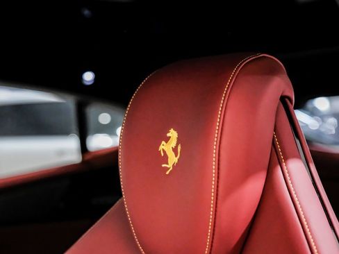 Used 2024 Ferrari Purosangue image 29