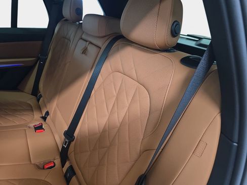 Used 2025 BMW X5 xDrive40i image 14