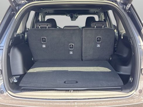 New 2025 Jeep Grand Cherokee Laredo X w/ Luxury Tech Group I image 8