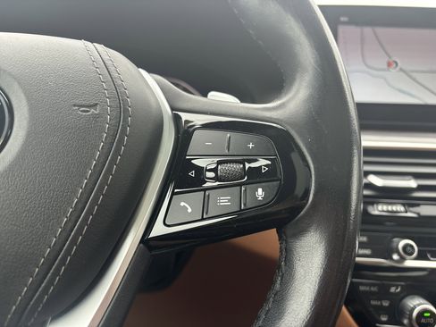 Used 2021 BMW 540i xDrive w/ Premium Package image 28