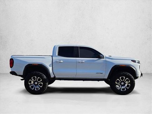 Used 2023 GMC Canyon AT4 w/ AT4 Premium Package AWD/4WD image 4