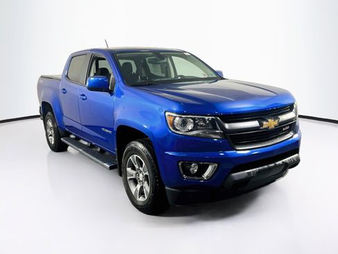 Used 2019 Chevrolet Colorado Z71 AWD/4WD image 3