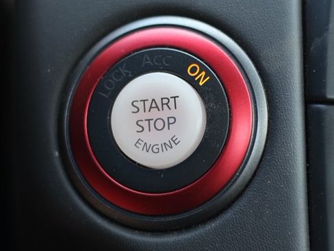 Used 2020 Nissan 370Z NISMO RWD image 13