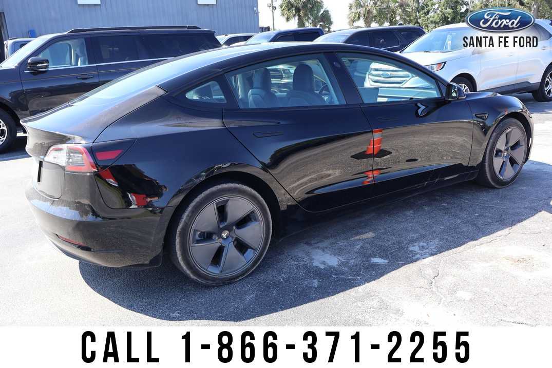 Used 2023 Tesla Model 3 Standard Range RWD image 3