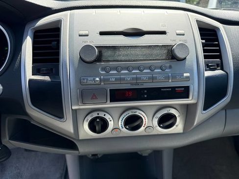 Used 2006 Toyota Tacoma PreRunner RWD image 22